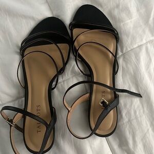 talbots strappy shoes size 8.5 - like new!